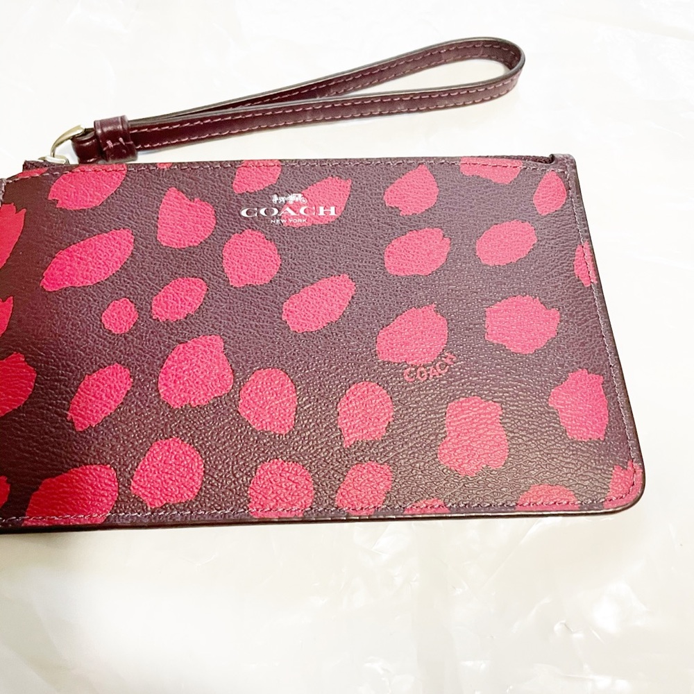 Coach Wristlet Raspberry - Picture 2 of 7